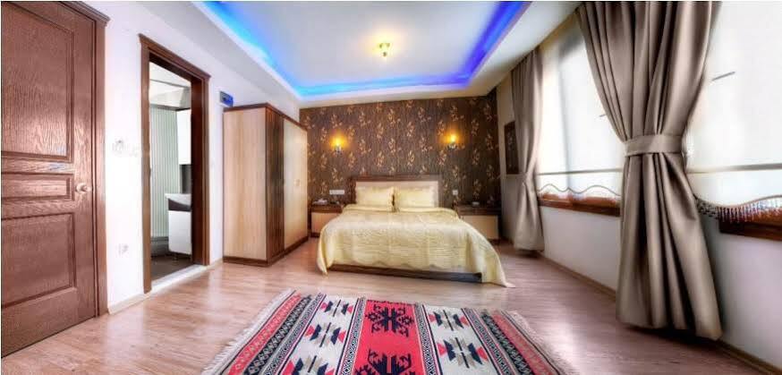 Villa Fokai Hotel Yenifoca Екстер'єр фото